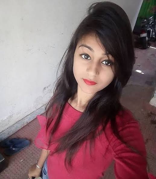 images 2023 05 27T110042.533 - https://visiontechindia.com/wp-content/uploads/2023/05/cute-simple-girl-pic.jpg