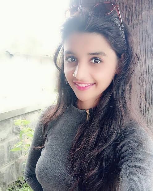 images 2023 05 27T120333.673 - https://visiontechindia.com/wp-content/uploads/2023/05/cute-simple-girl-pic.jpg