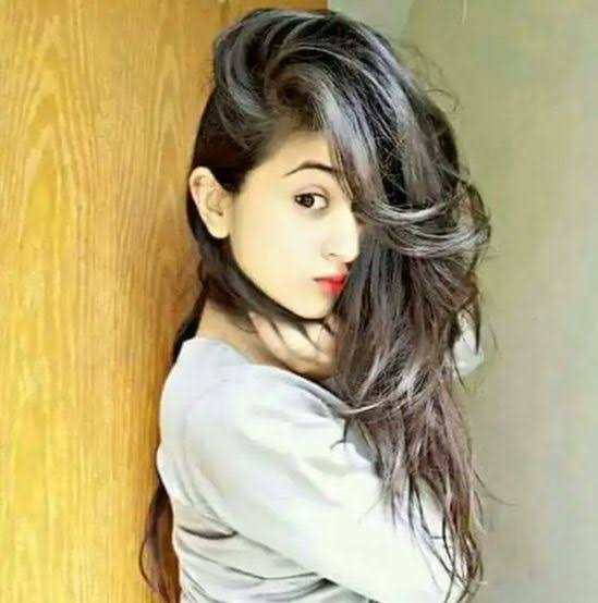 images 2023 05 27T120400.561 - https://visiontechindia.com/wp-content/uploads/2023/05/cute-simple-girl-pic.jpg